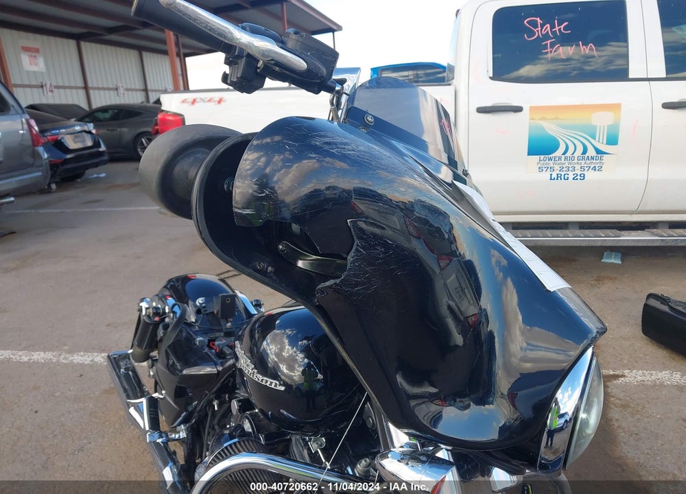 2013 HARLEY-DAVIDSON FLHX STREET GLIDE VIN: 1HD1KBM16DB655284