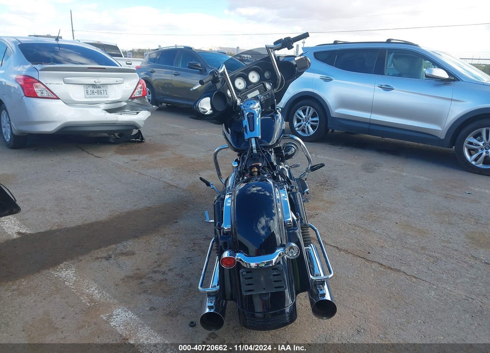 2013 HARLEY-DAVIDSON FLHX STREET GLIDE VIN: 1HD1KBM16DB655284