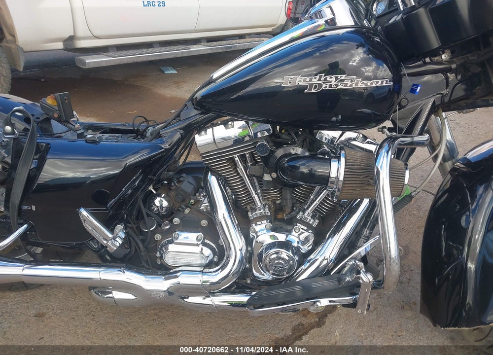 2013 HARLEY-DAVIDSON FLHX STREET GLIDE VIN: 1HD1KBM16DB655284