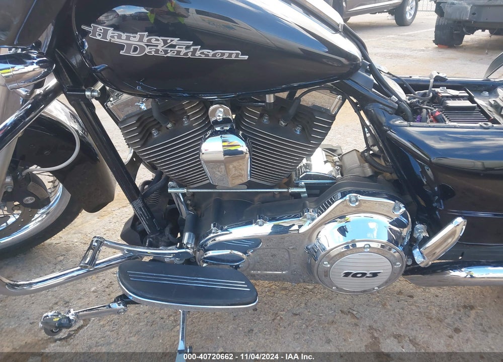 2013 HARLEY-DAVIDSON FLHX STREET GLIDE VIN: 1HD1KBM16DB655284