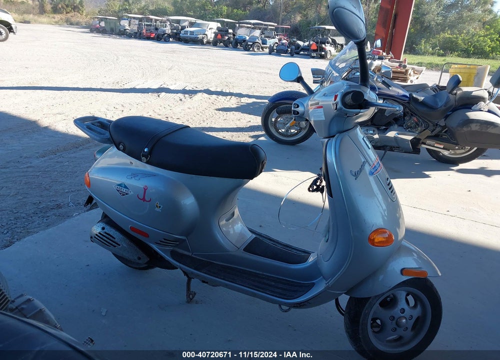 2003 VESPA C161C VIN: ZAPC16C1935005656