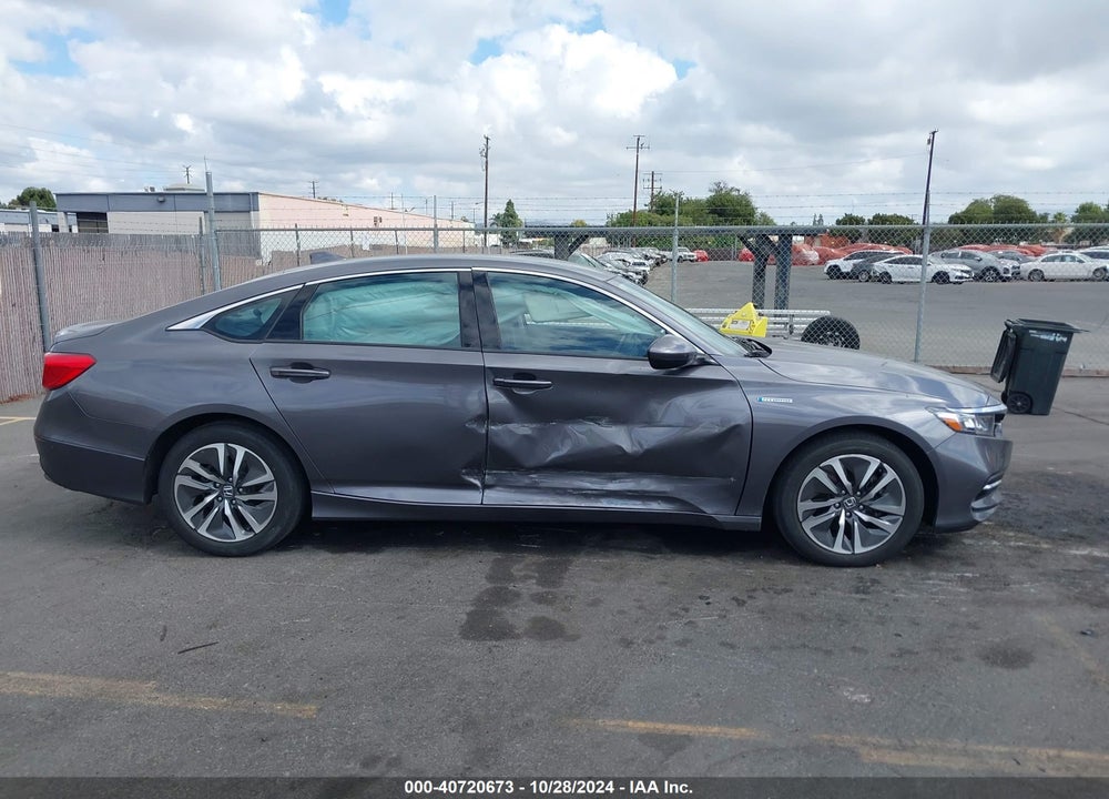 2018 HONDA ACCORD HYBRID VIN: 1HGCV3F15JA012335