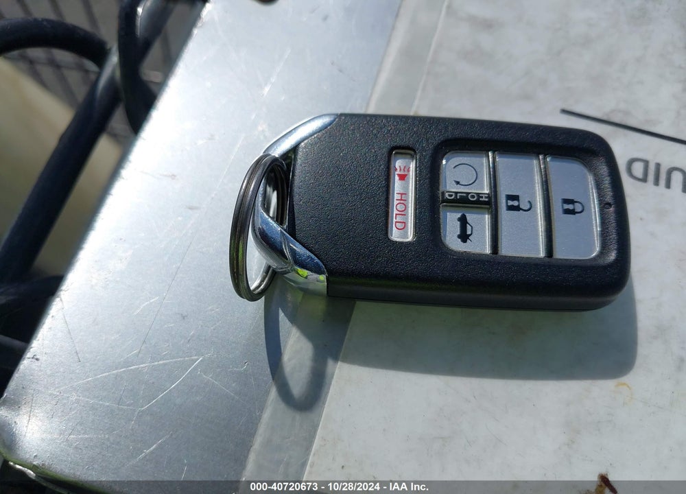 2018 HONDA ACCORD HYBRID VIN: 1HGCV3F15JA012335