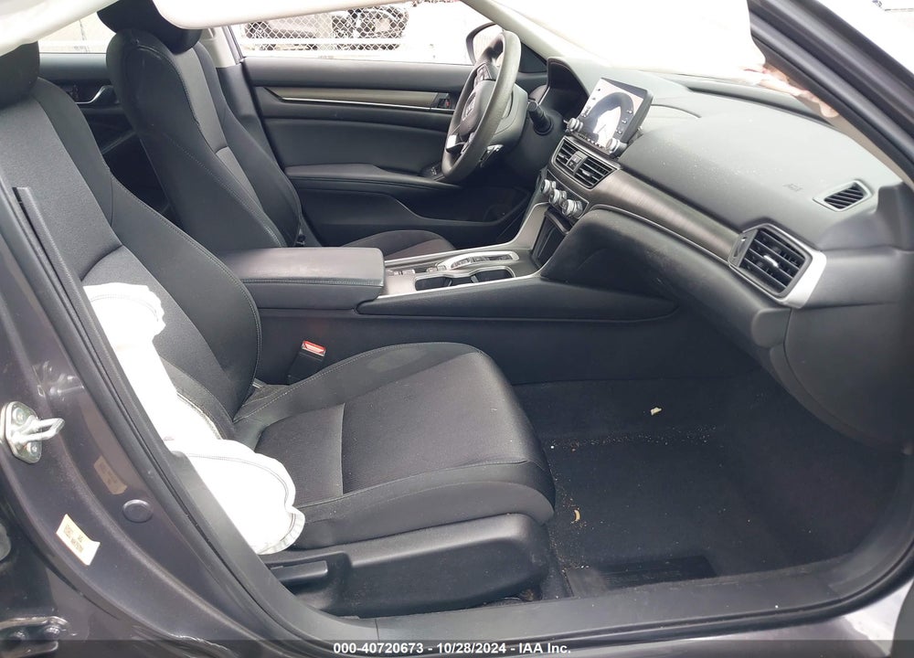 2018 HONDA ACCORD HYBRID VIN: 1HGCV3F15JA012335