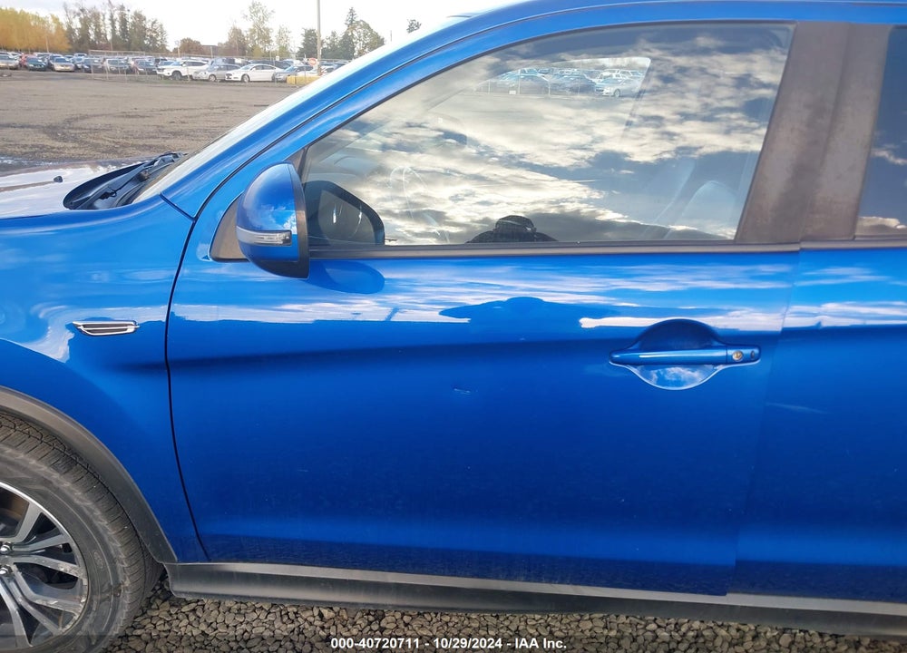 2018 MITSUBISHI OUTLANDER SPORT 2.4 SE VIN: JA4AR3AW0JU015648