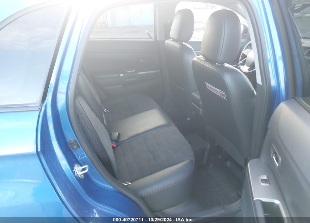 2018 MITSUBISHI OUTLANDER SPORT 2.4 SE VIN: JA4AR3AW0JU015648