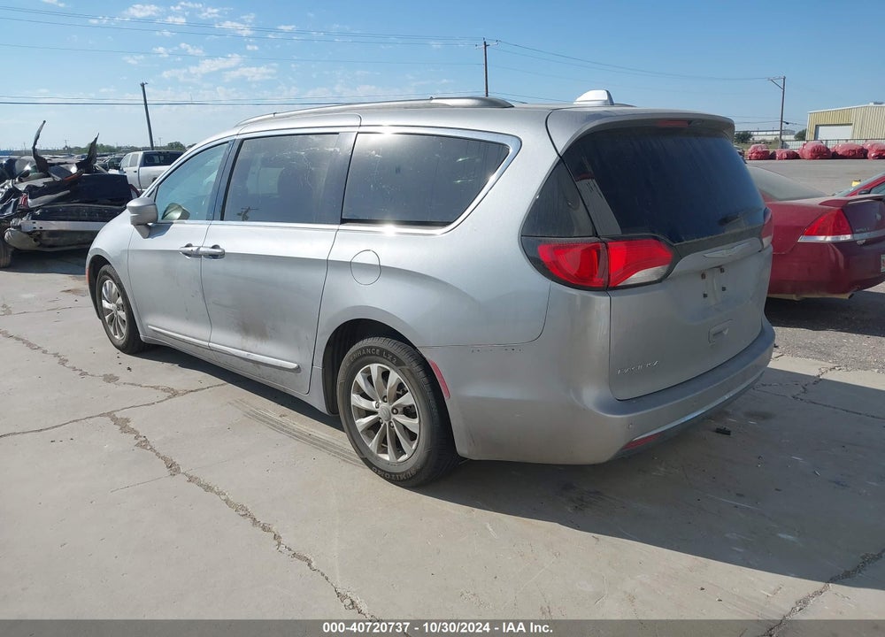 2017 CHRYSLER PACIFICA TOURING L VIN: 2C4RC1BG9HR692033