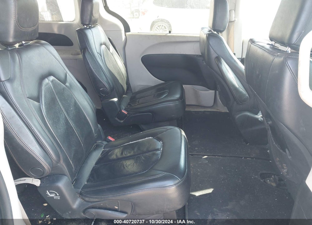 2017 CHRYSLER PACIFICA TOURING L VIN: 2C4RC1BG9HR692033