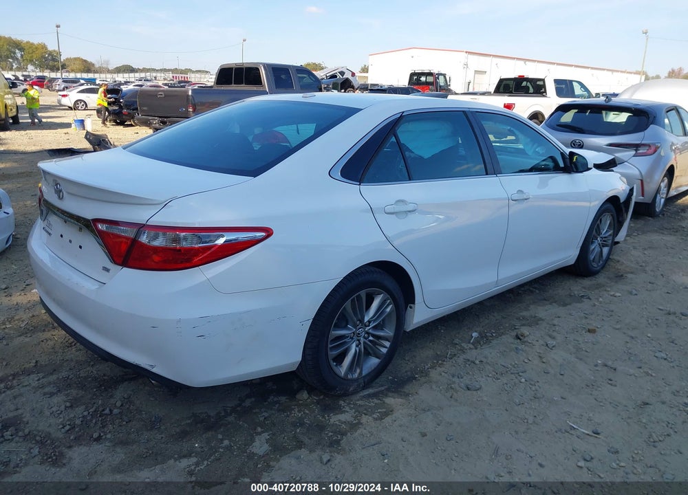 2015 TOYOTA CAMRY SE VIN: 4T1BF1FK8FU045884