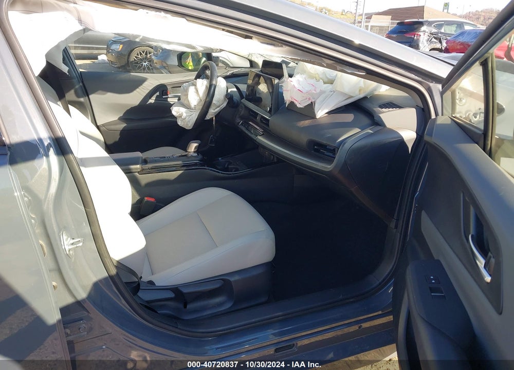 2024 TOYOTA PRIUS XLE AWD-E VIN: JTDADABUXR3012778
