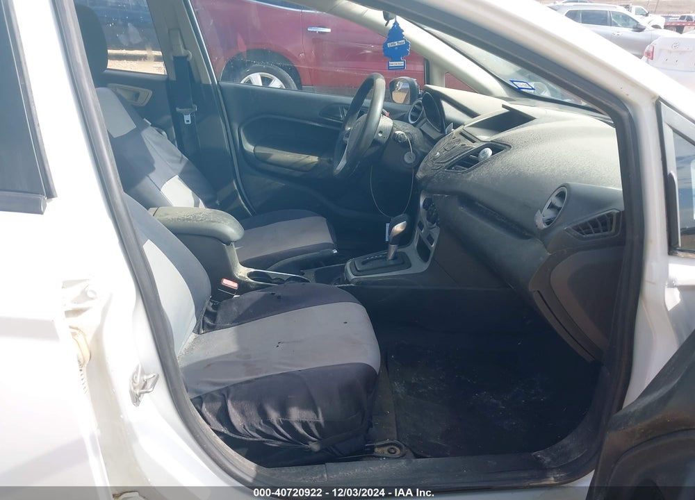2019 FORD FIESTA SE VIN: 3FADP4BJ1KM163112