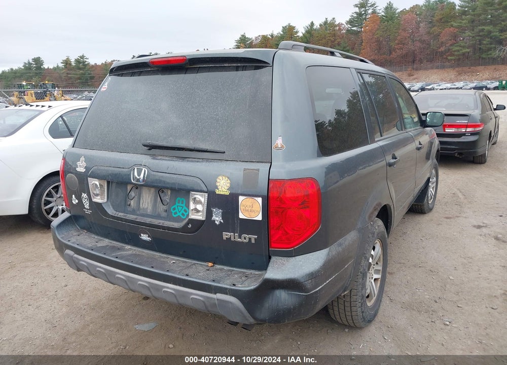 2005 HONDA PILOT EX VIN: 5FNYF18455B049704