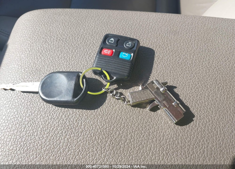2007 FORD EXPLORER XLT VIN: 1FMEU73E67UB74826