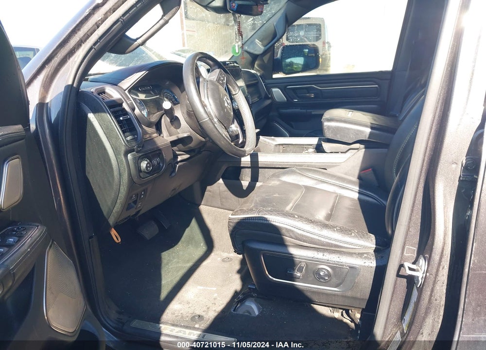 2020 RAM 1500 LIMITED 4X4 5'7 BOX VIN: 1C6SRFHTXLN142399