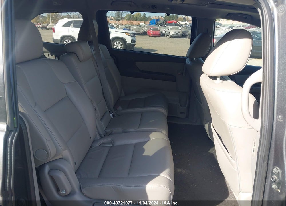 2011 HONDA ODYSSEY VIN: 5FNRL5H91BB002956