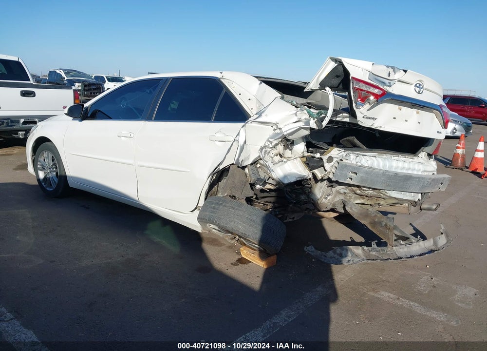 2015 TOYOTA CAMRY SE VIN: 4T1BF1FK9FU028950