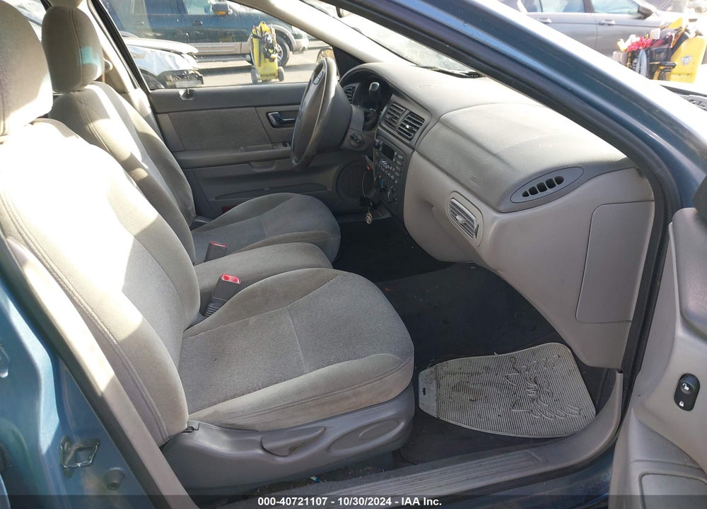 2000 FORD TAURUS SE VIN: 1FAFP5325YG144751