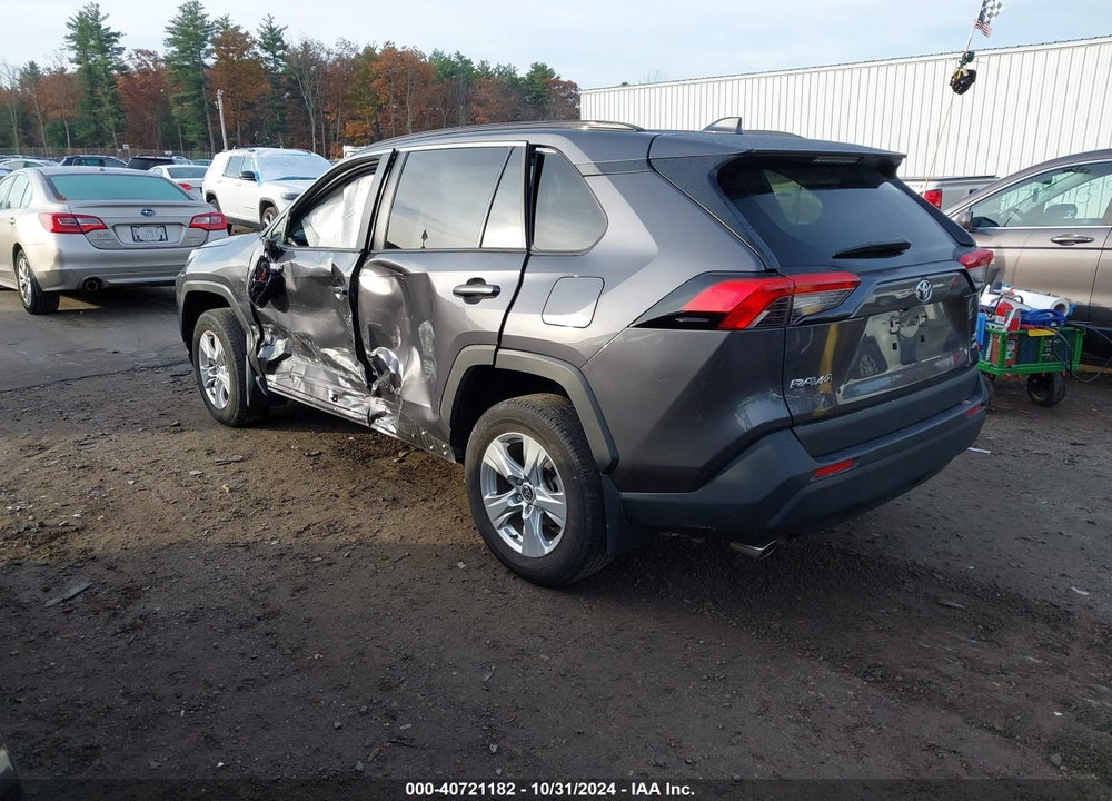 2020 TOYOTA RAV4 XLE VIN: JTMP1RFV4LJ037506