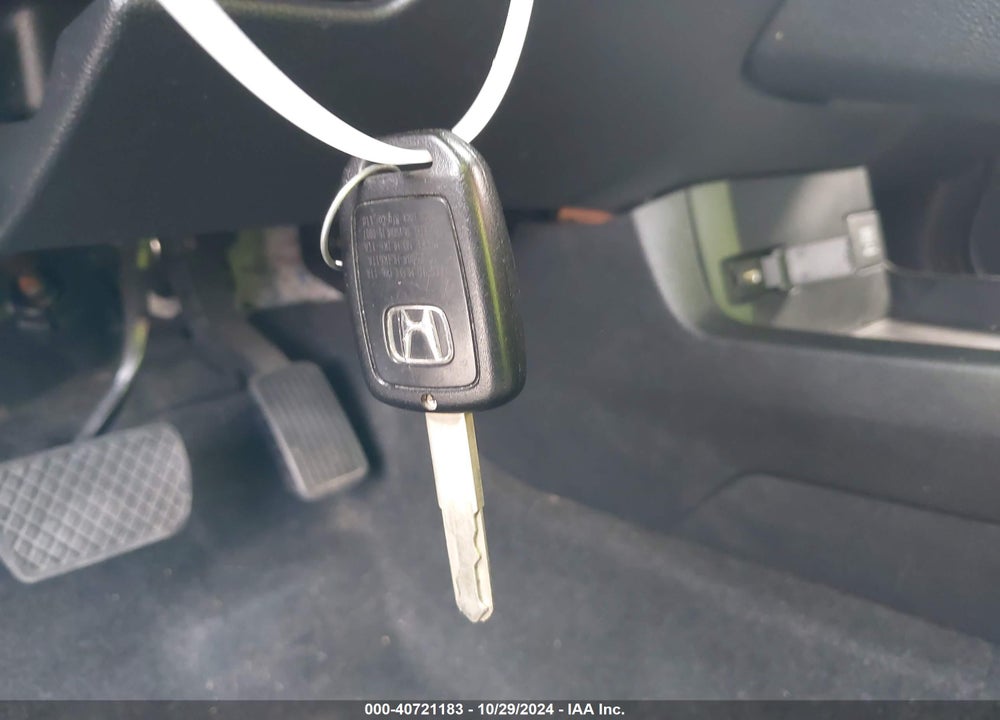 2017 HONDA CIVIC LX VIN: 2HGFC2F50HH556818