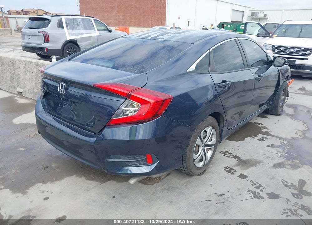 2017 HONDA CIVIC LX VIN: 2HGFC2F50HH556818