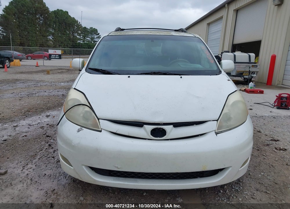 2009 TOYOTA SIENNA XLE VIN: 5TDZK22C59S284613