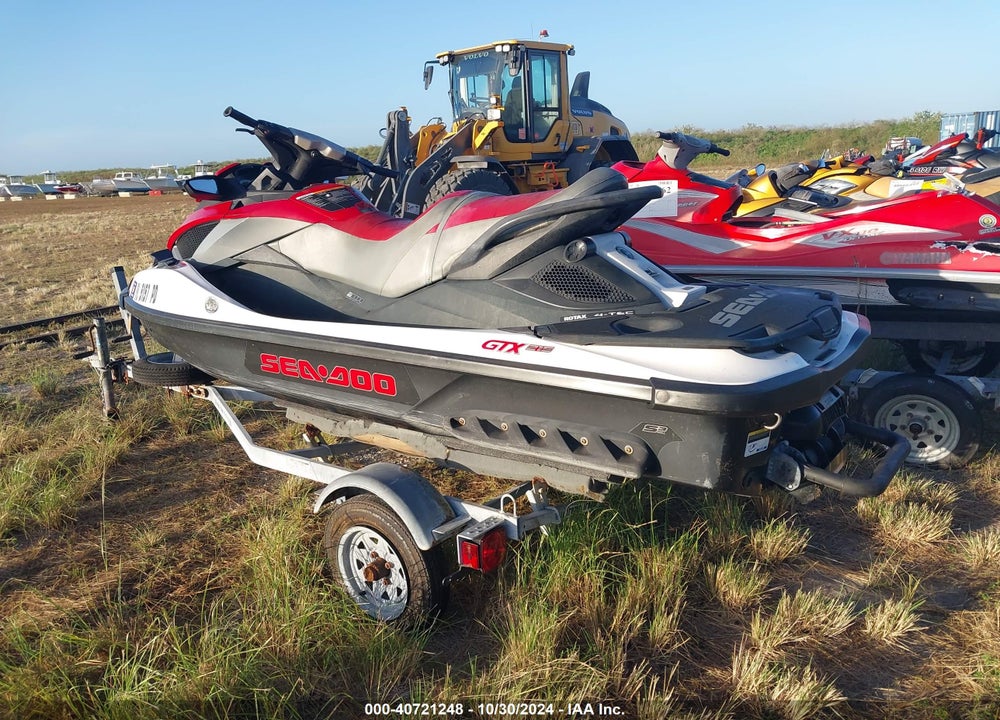 2011 SEADOO GTR215 VIN: YDV00838A111