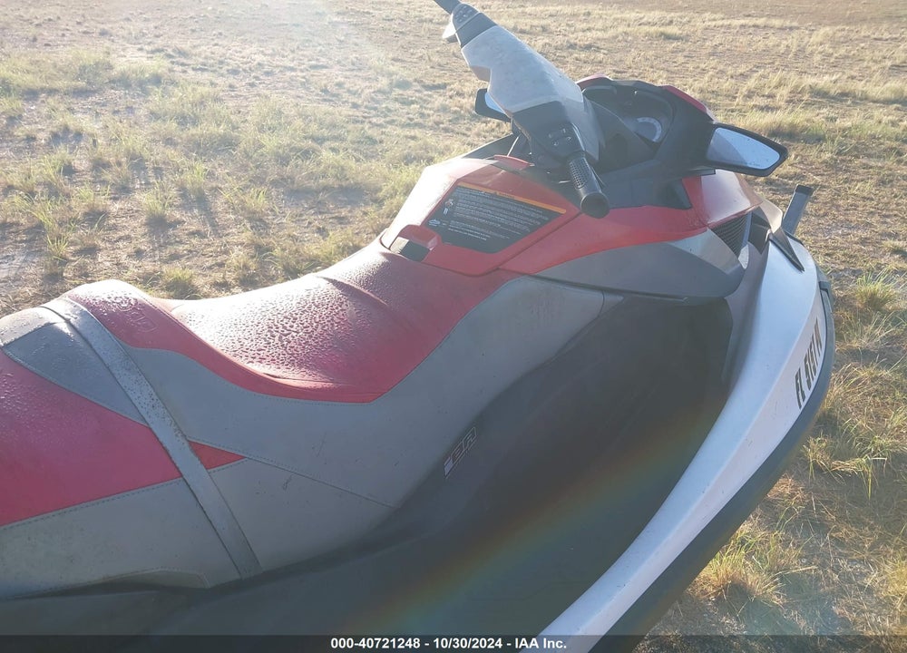 2011 SEADOO GTR215 VIN: YDV00838A111