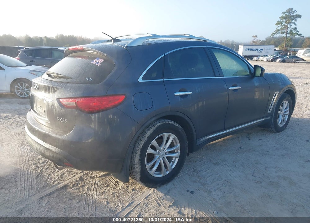 2011 INFINITI FX35 VIN: JN8AS1MU0BM711781
