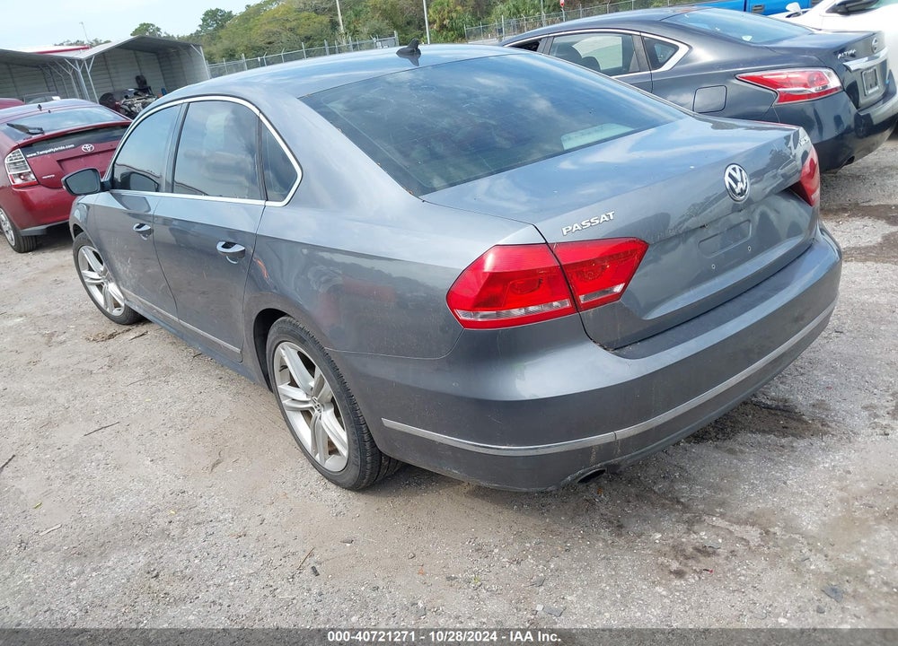 2013 VOLKSWAGEN PASSAT 2.0L TDI SEL PREMIUM VIN: 1VWCN7A38DC008428