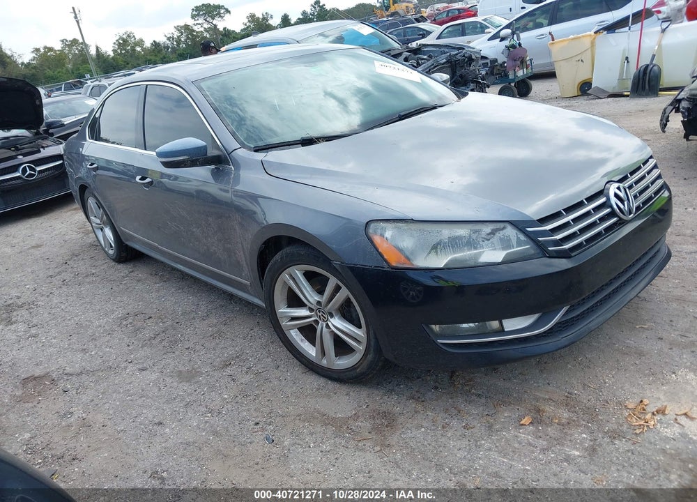 2013 VOLKSWAGEN PASSAT 2.0L TDI SEL PREMIUM VIN: 1VWCN7A38DC008428