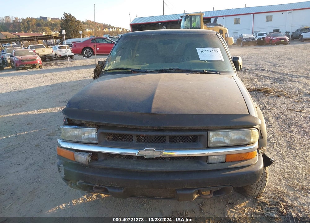 2003 CHEVROLET S-10 LS VIN: 1GCCT19X638157547