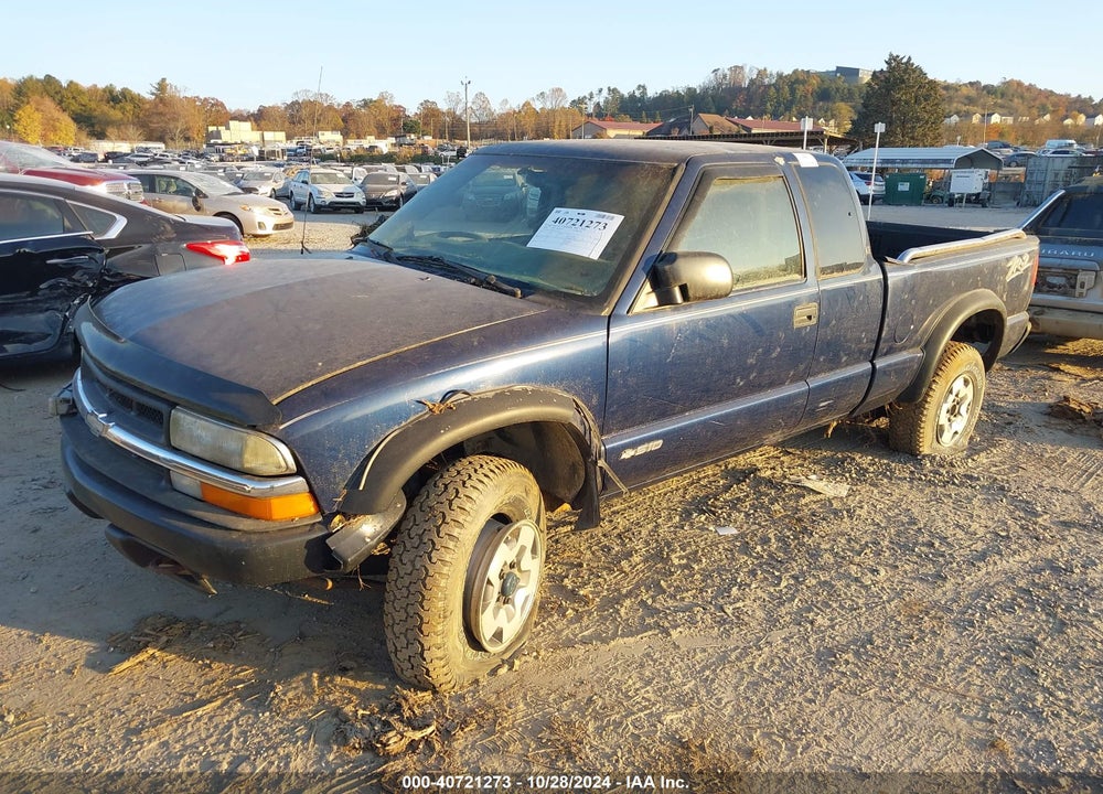 2003 CHEVROLET S-10 LS VIN: 1GCCT19X638157547