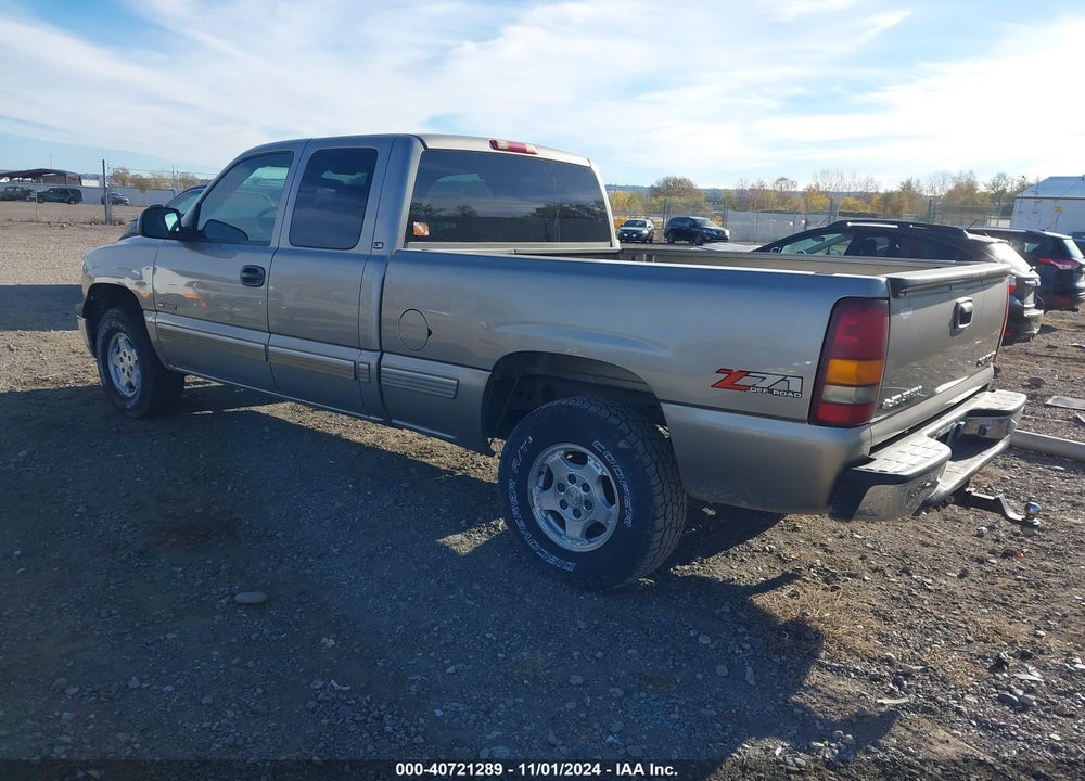 2001 CHEVROLET SILVERADO 1500 LS VIN: 1GCEK19T81E147190
