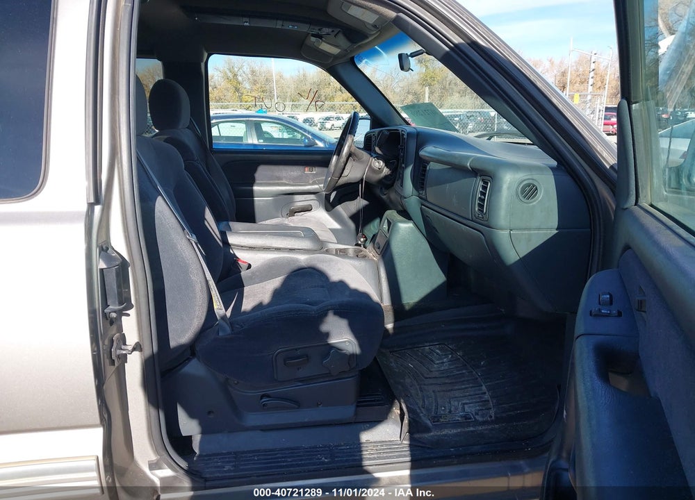 2001 CHEVROLET SILVERADO 1500 LS VIN: 1GCEK19T81E147190