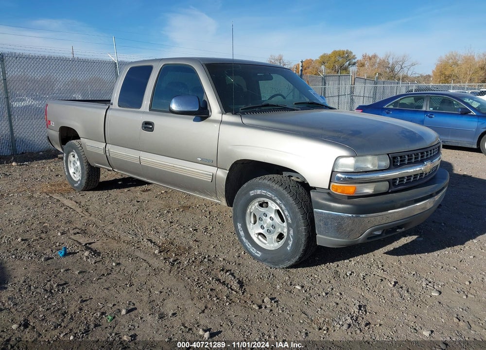 2001 CHEVROLET SILVERADO 1500 LS VIN: 1GCEK19T81E147190