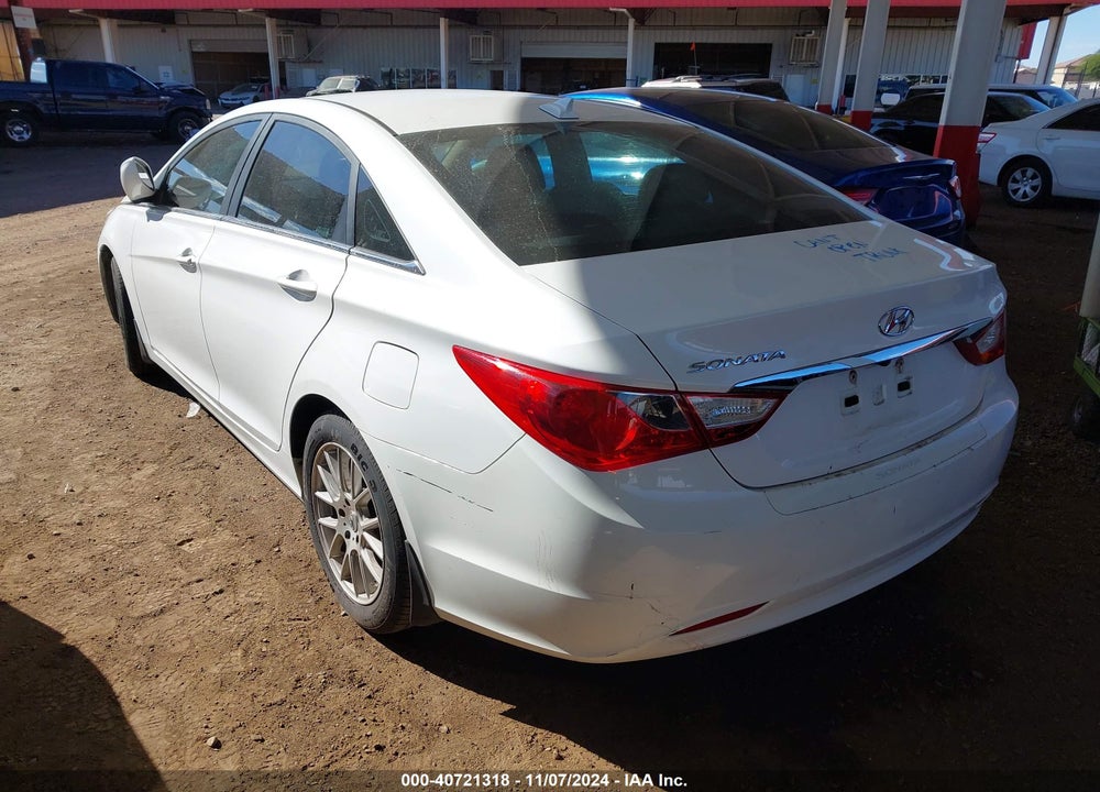 2013 HYUNDAI SONATA GLS VIN: 5NPEB4AC6DH609358