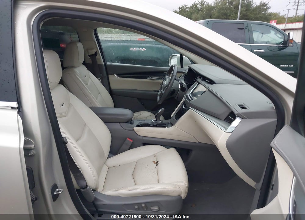2017 CADILLAC XT5 PREMIUM LUXURY VIN: 1GYKNCRS4HZ137136
