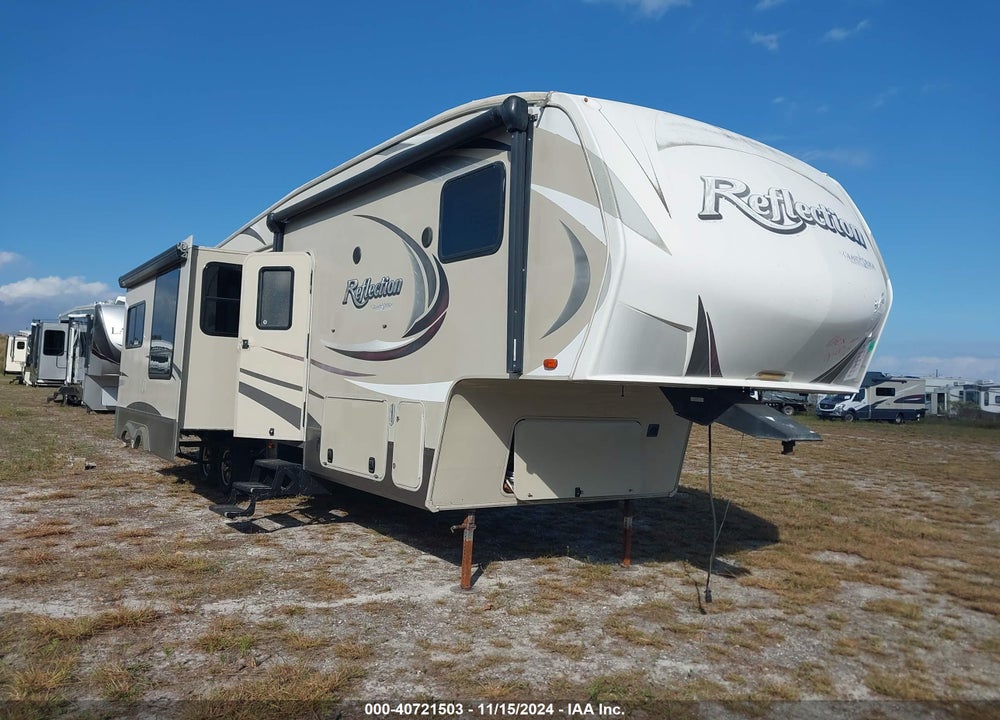 2014 GRAND DESIGN REFLECTION VIN: 573FR382XE3300067