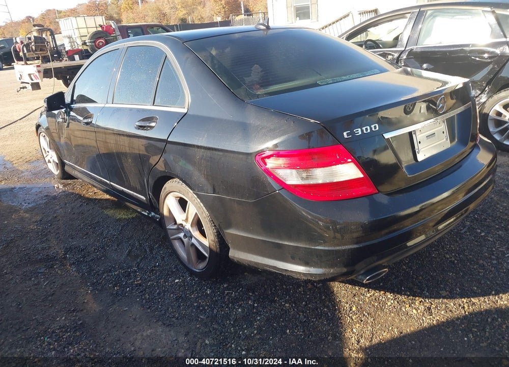 2011 MERCEDES-BENZ C 300 LUXURY 4MATIC/SPORT 4MATIC VIN: WDDGF8BB4BA529366