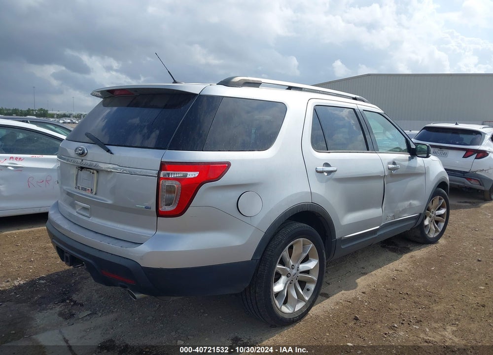 2015 FORD EXPLORER XLT VIN: 1FM5K8D83FGA84812