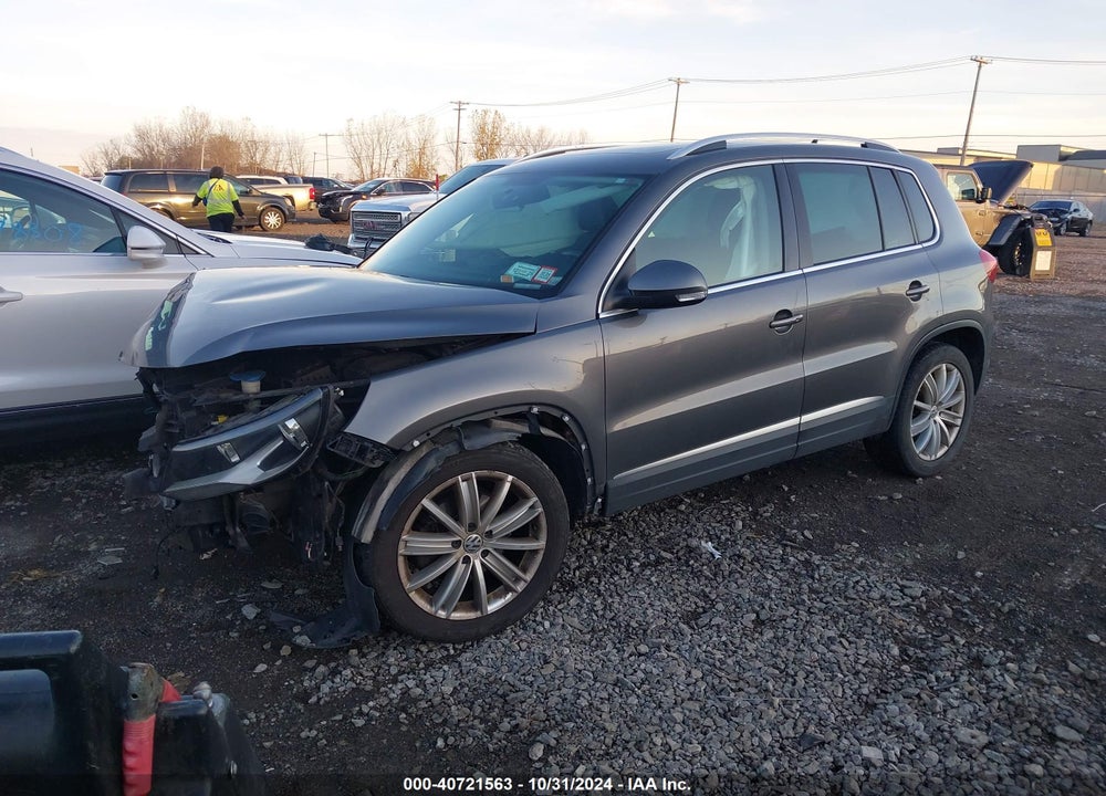 2014 VOLKSWAGEN TIGUAN SEL VIN: WVGBV3AX8EW508532