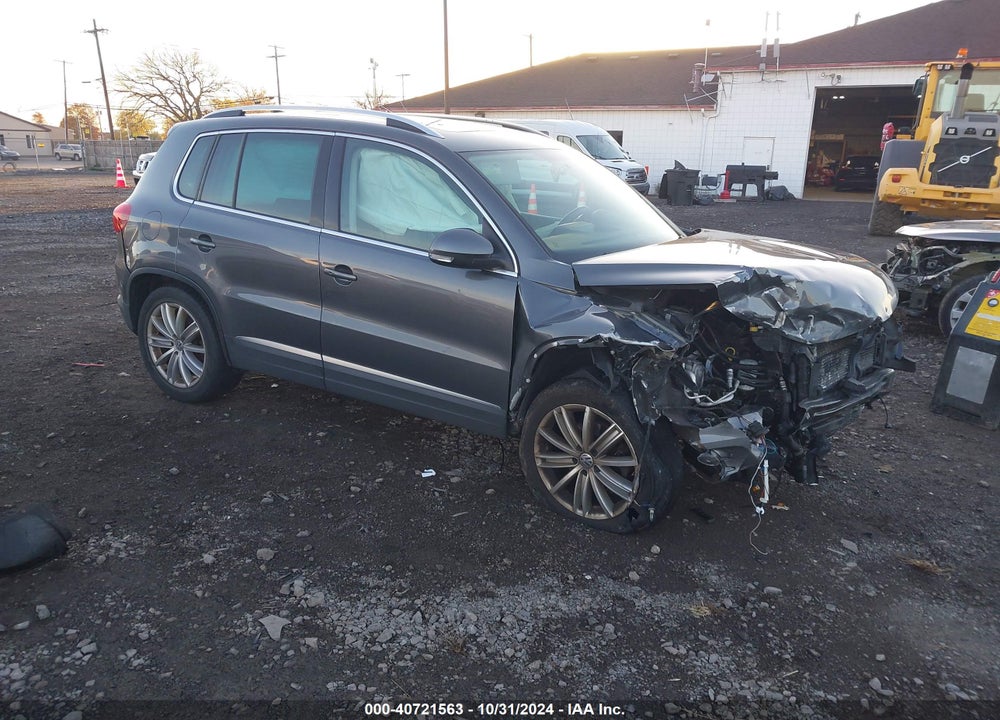 2014 VOLKSWAGEN TIGUAN SEL VIN: WVGBV3AX8EW508532