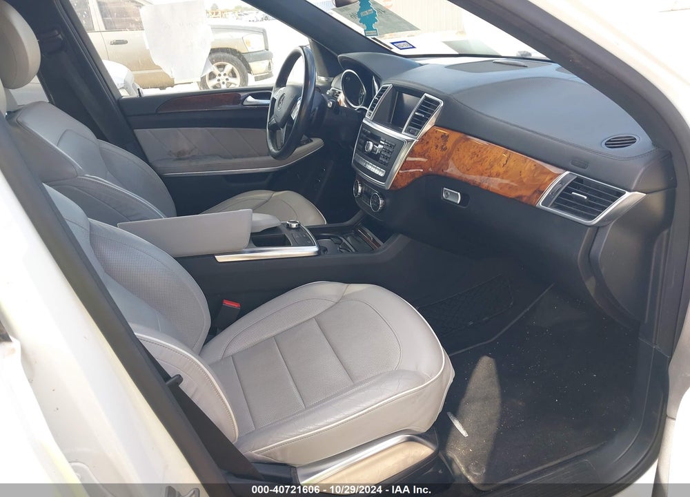 2014 MERCEDES-BENZ GL 550 4MATIC VIN: 4JGDF7DE9EA270694