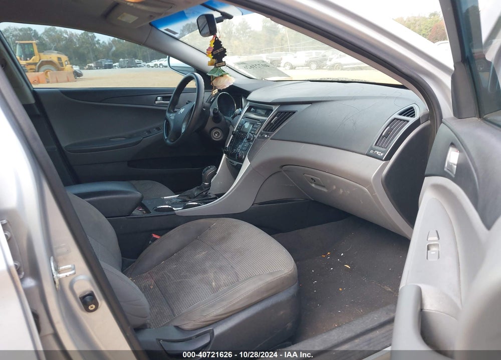 2011 HYUNDAI SONATA GLS VIN: 5NPEB4AC3BH241184