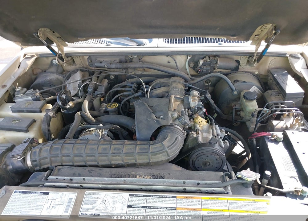 2000 FORD EXPLORER XLT VIN: 1FMZU63X7YUB76566