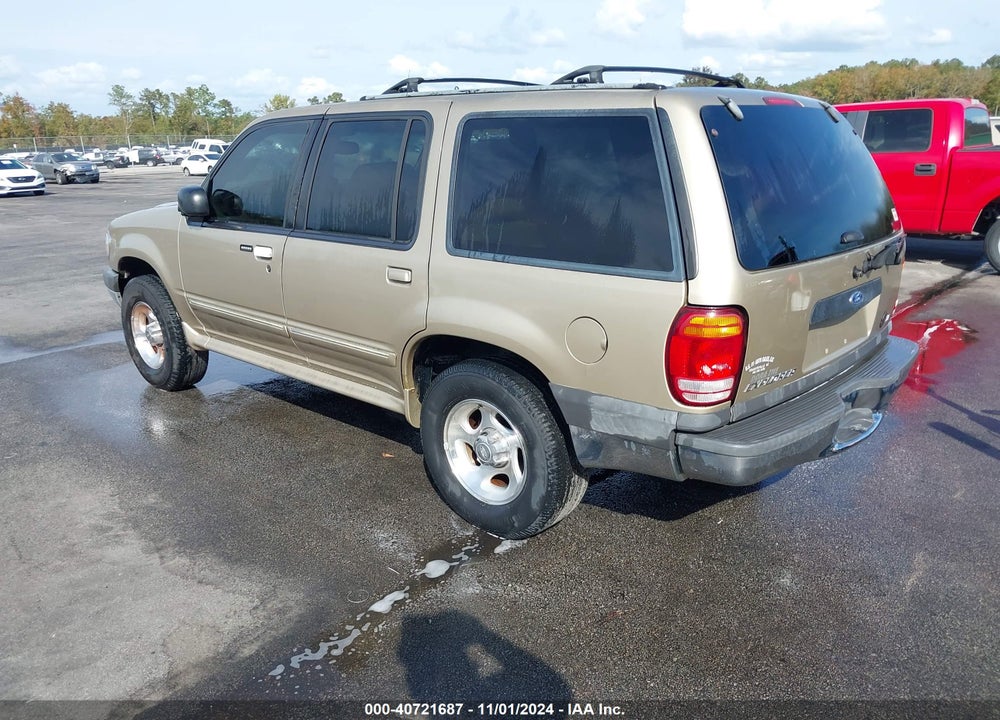 2000 FORD EXPLORER XLT VIN: 1FMZU63X7YUB76566