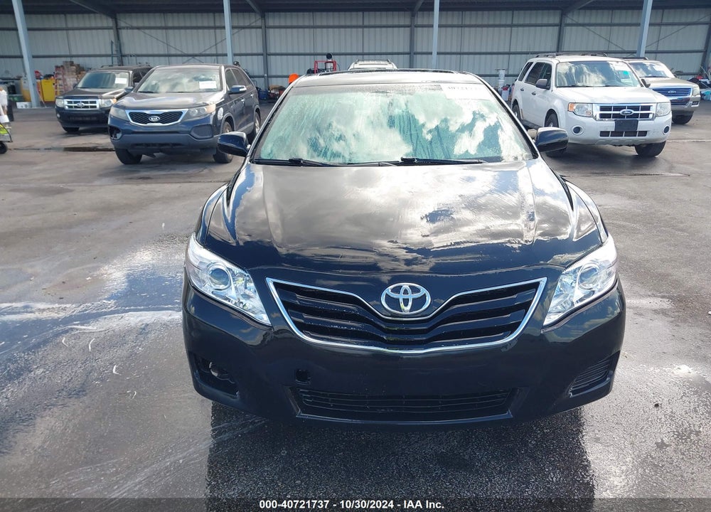 2011 TOYOTA CAMRY LE VIN: 4T1BF3EK8BU186574