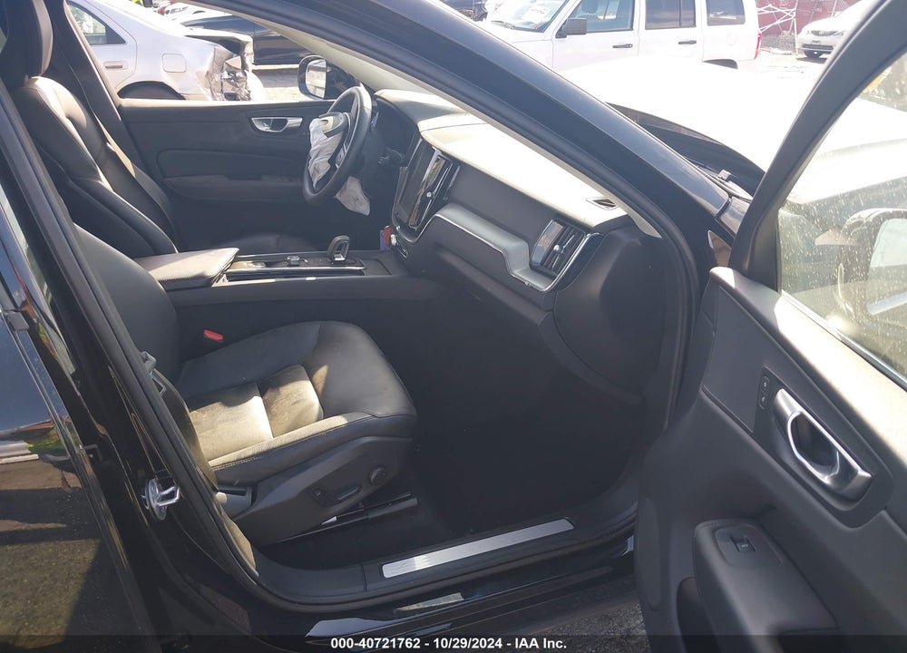 2023 VOLVO XC60 B5 CORE VIN: YV4L12RV0P1374839