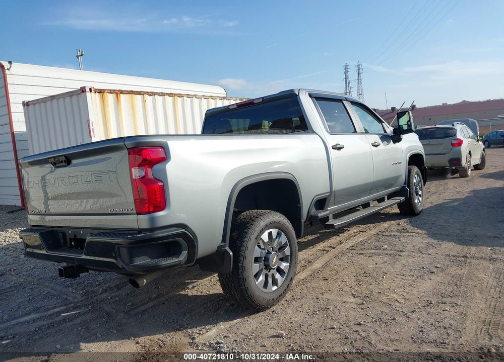 2024 CHEVROLET SILVERADO 2500HD 4WD STANDARD BED CUSTOM VIN: 2GC4YME7XR1121773