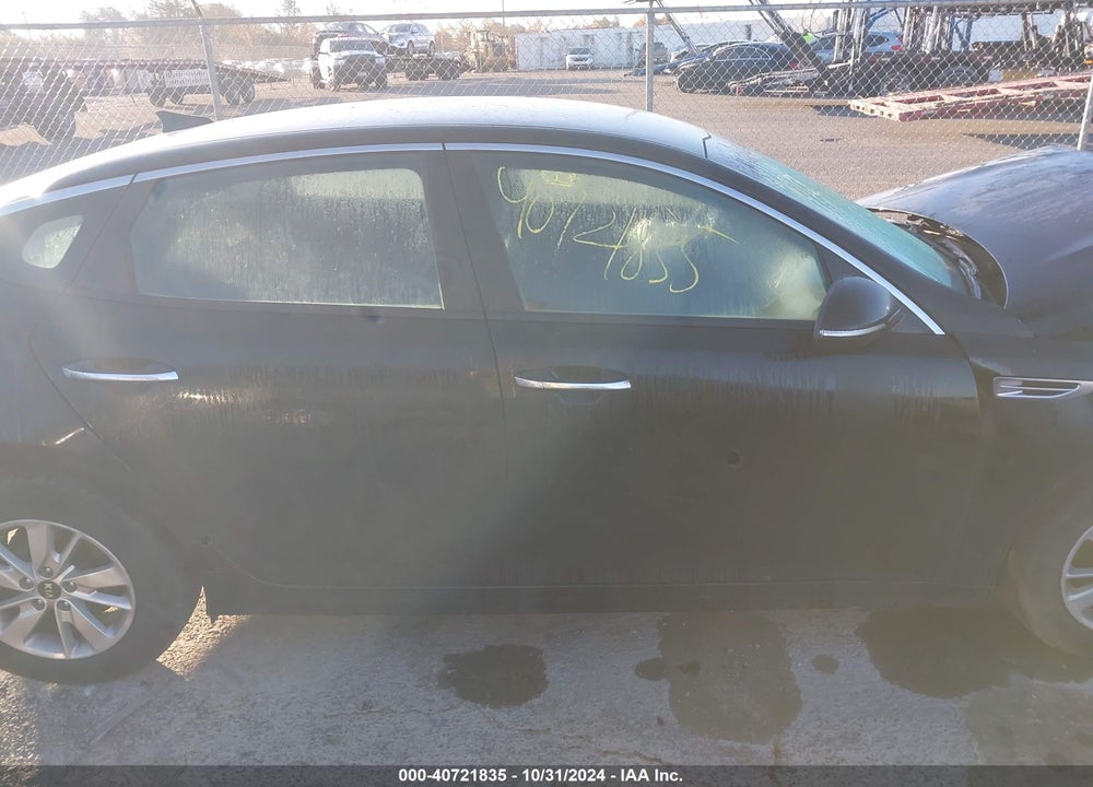 2016 KIA OPTIMA VIN: 5XXGT4L31GG109644